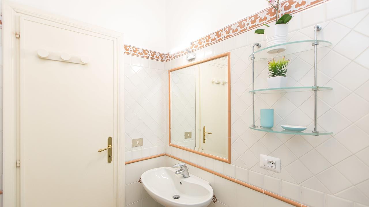 Rental in Rome Panieri Terrace Esterno foto