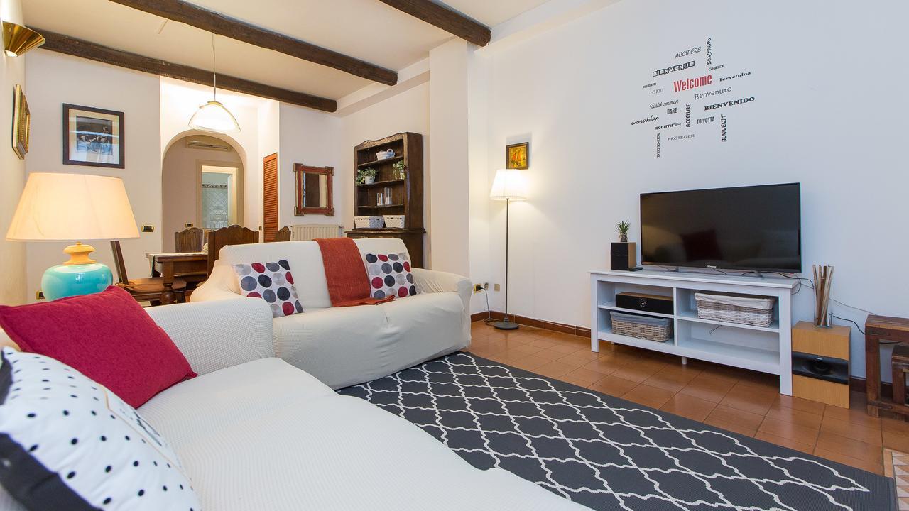Rental in Rome Panieri Terrace Esterno foto